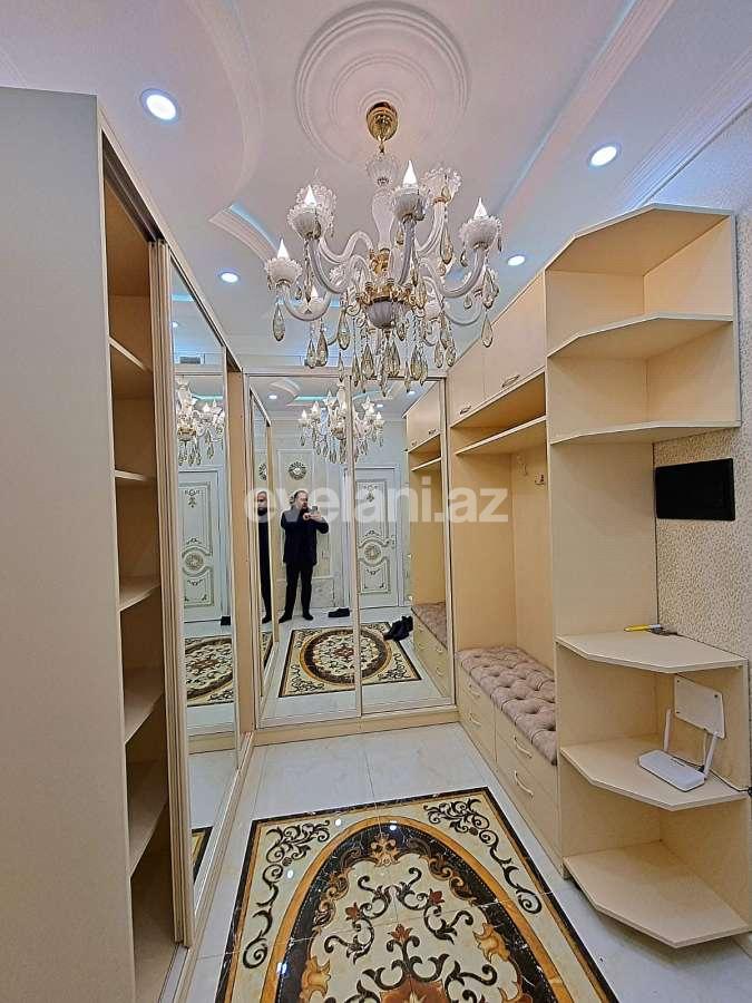 Kirayə verilir, yeni tikili, 2 otaqlı, 70 m², Bakı, Nizami r, Qara Qarayev m.