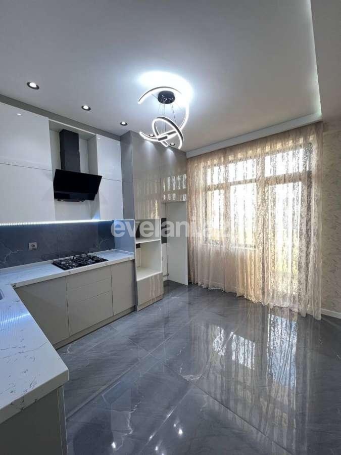 Satılır, yeni tikili, 3 otaqlı, 90 m², Bakı, Yasamal r, İnşaatçılar m.