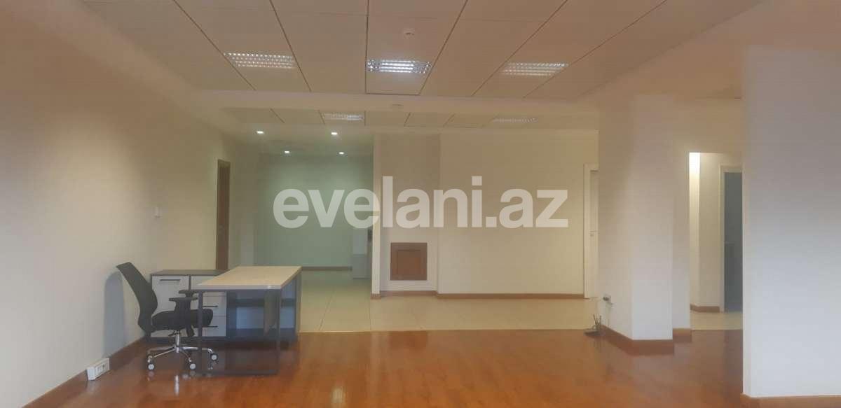 Kirayə verilir, ofis, 3 otaqlı, 240 m², Bakı, Yasamal r, Yasamal q, Elmlər Akademiyası m.