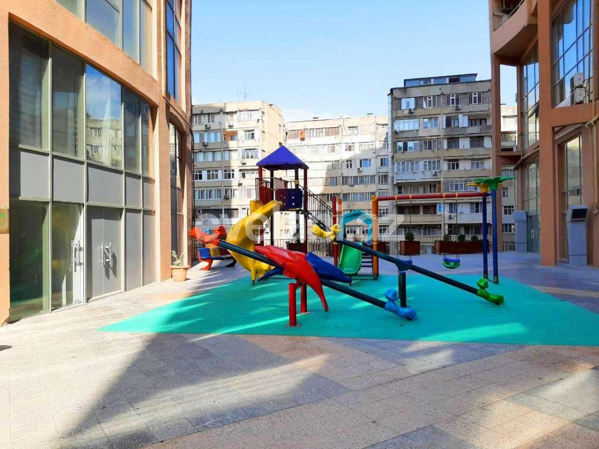 Продаётся, новостройка, 3-комнаты, 136 m², Баку, Ясамальский r, Элмляр Академиясы m.