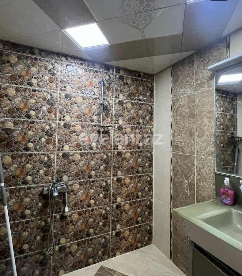 Satılır, köhnə tikili, 5 otaqlı, 110 m², Bakı, Yasamal r, Yeni Yasamal q, İnşaatçılar m.
