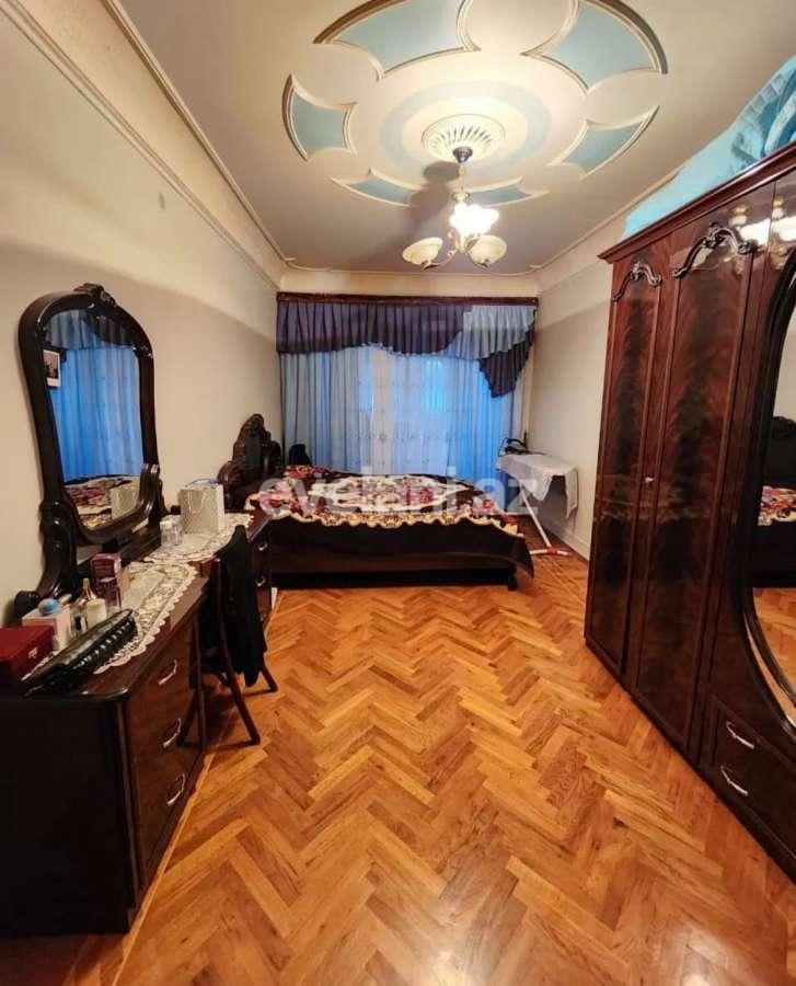 Satılır, köhnə tikili, 4 otaqlı, 115 m², Sumqayıt, 9-cu mikrorayon r.