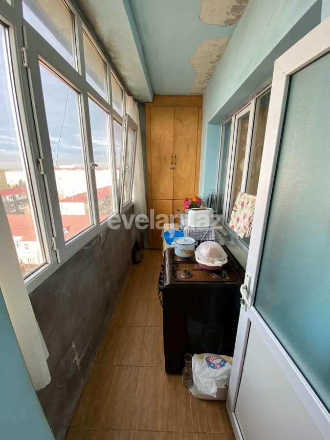 Satılır, köhnə tikili, 3 otaqlı, 70 m², Sumqayıt, 10-cu mikrorayon r.