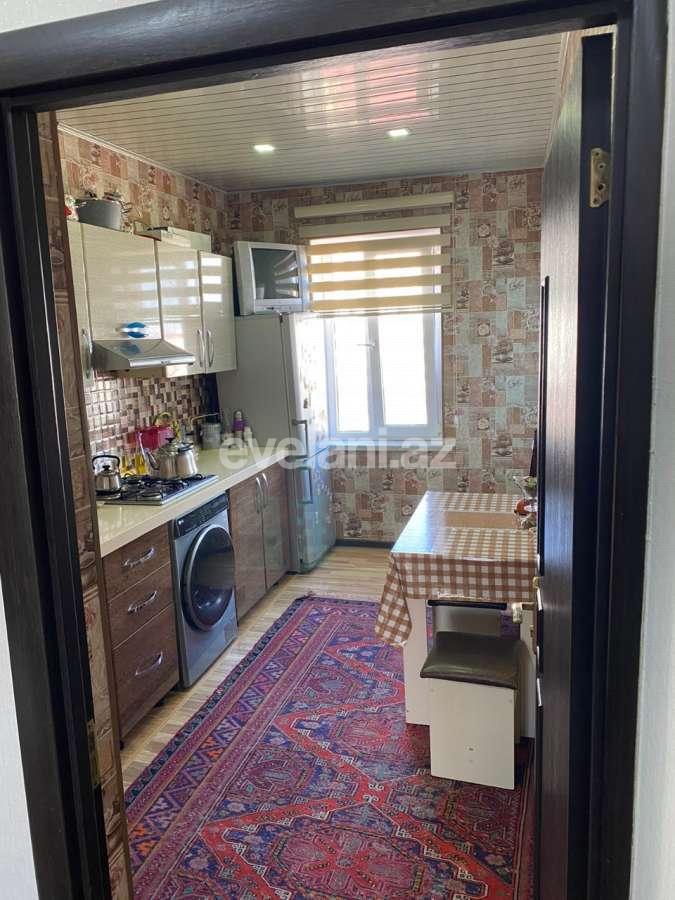 Satılır, köhnə tikili, 3 otaqlı, 70 m², Sumqayıt, 10-cu mikrorayon r.