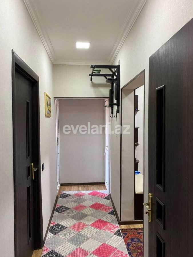 Satılır, köhnə tikili, 3 otaqlı, 70 m², Sumqayıt, 10-cu mikrorayon r.