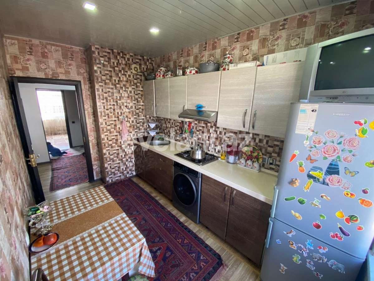 Satılır, köhnə tikili, 3 otaqlı, 70 m², Sumqayıt, 10-cu mikrorayon r.