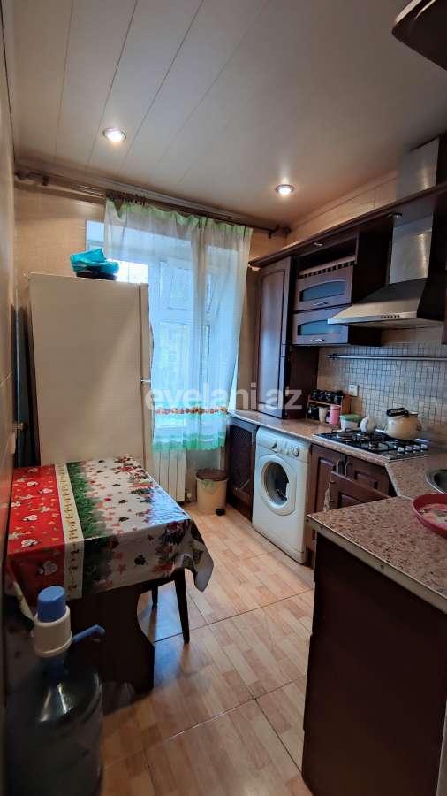 Kirayə verilir, köhnə tikili, 4 otaqlı, 110 m², Bakı, Yasamal r, Elmlər Akademiyası m.