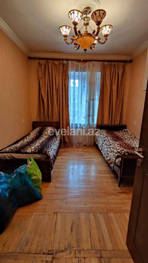 Kirayə verilir, köhnə tikili, 4 otaqlı, 110 m², Bakı, Yasamal r, Elmlər Akademiyası m.