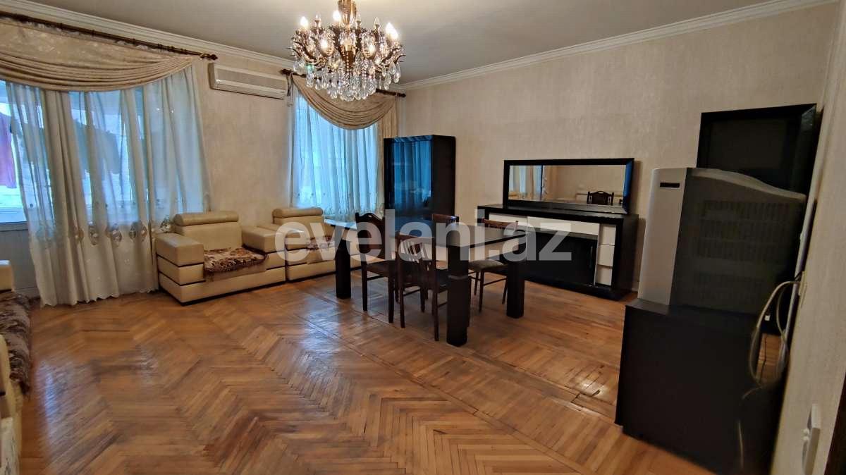 Kirayə verilir, köhnə tikili, 4 otaqlı, 110 m², Bakı, Yasamal r, Elmlər Akademiyası m.
