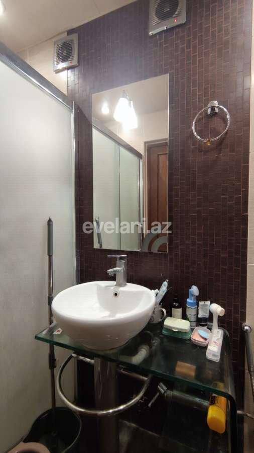 Kirayə verilir, köhnə tikili, 4 otaqlı, 110 m², Bakı, Yasamal r, Elmlər Akademiyası m.