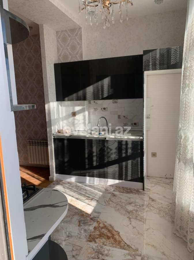 Kirayə verilir, yeni tikili, 2 otaqlı, 70 m², Bakı, Yasamal r, Yasamal q, Memar Əcəmi m.