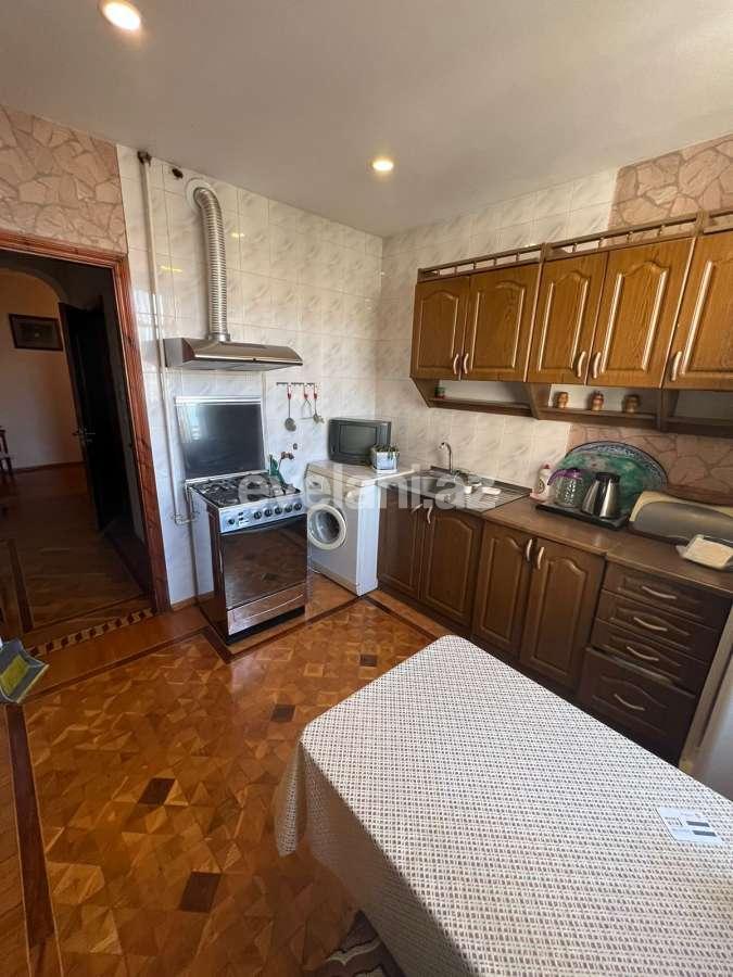 Satılır, köhnə tikili, 3 otaqlı, 84.99 m², Bakı, Xətai r, Əhmədli m.