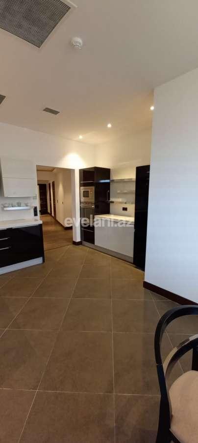 Сдаётся, новостройка, 4-комнаты, 160 m², Баку, Ясамальский r, Ичери Шехер m.