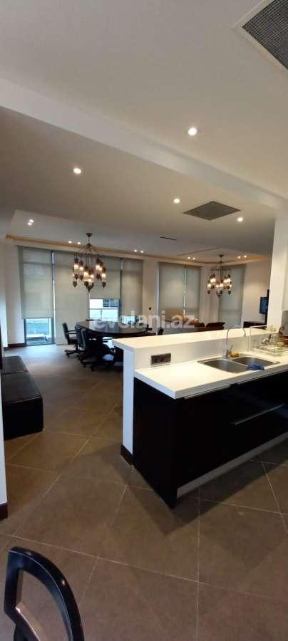 Сдаётся, новостройка, 4-комнаты, 160 m², Баку, Ясамальский r, Ичери Шехер m.