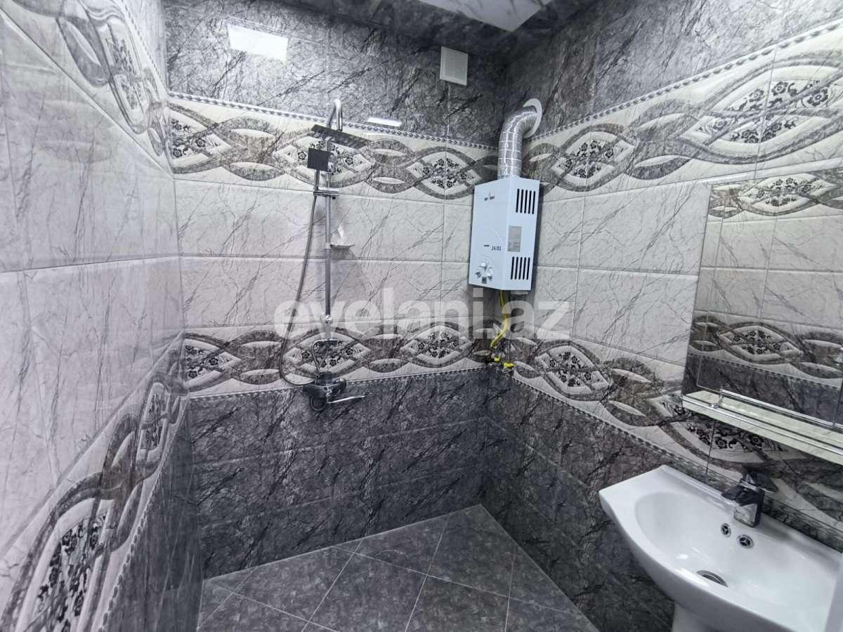 Satılır, köhnə tikili, 3 otaqlı, 69.99 m², Bakı, Nəsimi r, 2-ci mikrorayon q, Memar Əcəmi m.