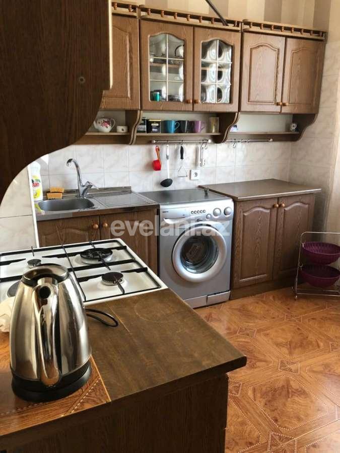 Satılır, köhnə tikili, 2 otaqlı, 59.99 m², Bakı, Xətai r, Əhmədli m.