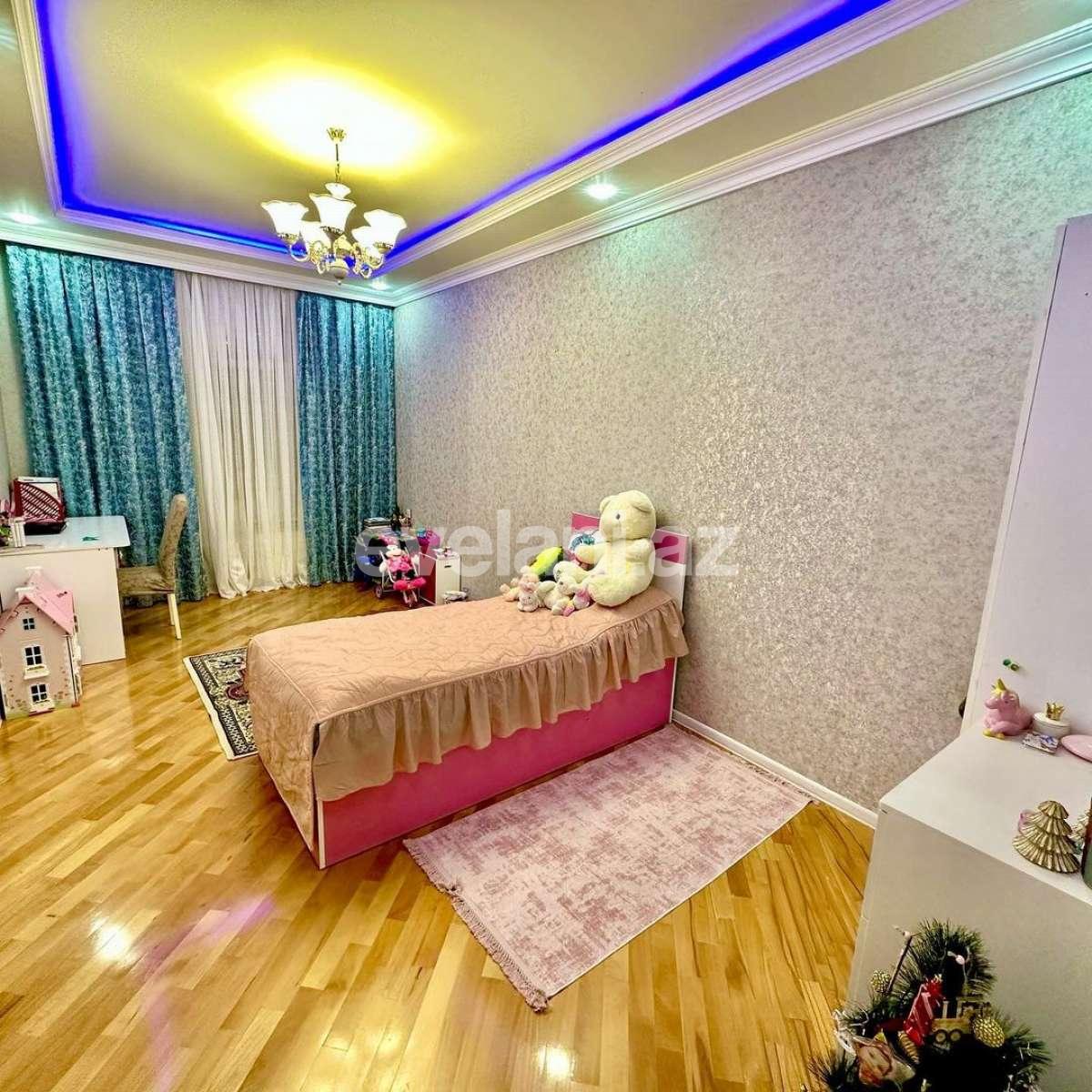 Sale, new building, 3 room, 130 m², Baku, Khatai r, Hazi Aslanov m.