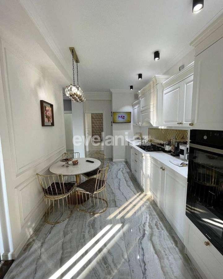 Satılır, yeni tikili, 3 otaqlı, 110 m², Bakı, Nəsimi r, 8 Noyabr m.