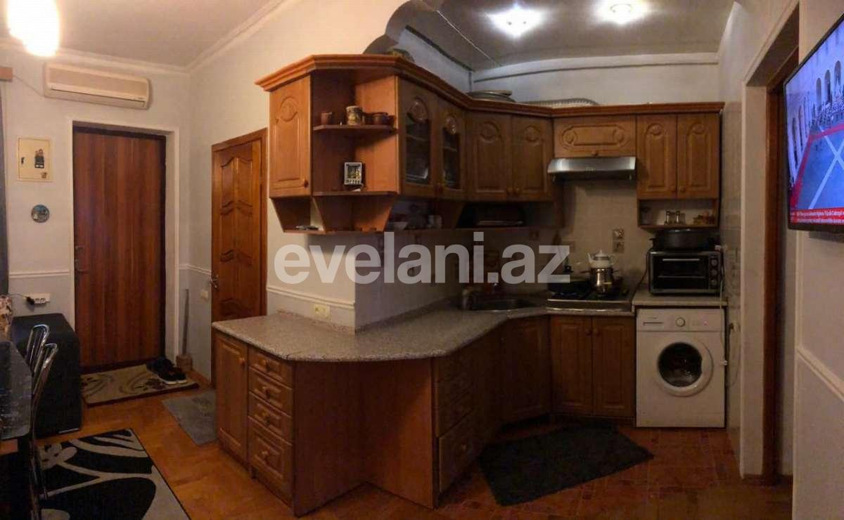 Satılır, köhnə tikili, 3 otaqlı, 55 m², Bakı, Yasamal r, Nizami m.