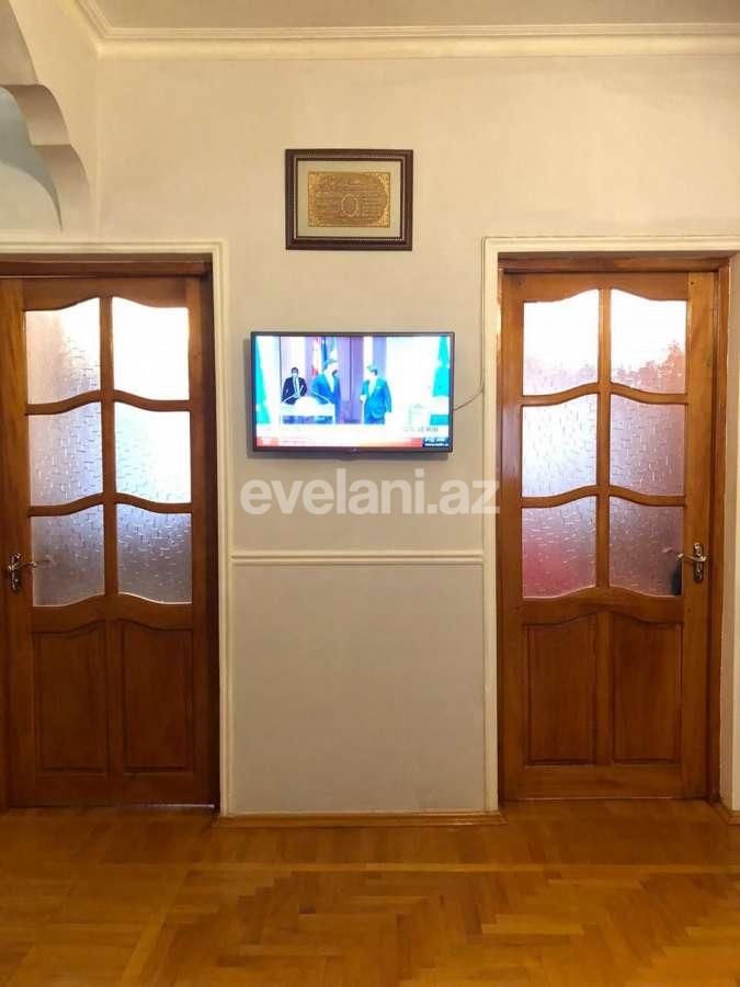 Satılır, köhnə tikili, 3 otaqlı, 55 m², Bakı, Yasamal r, Nizami m.