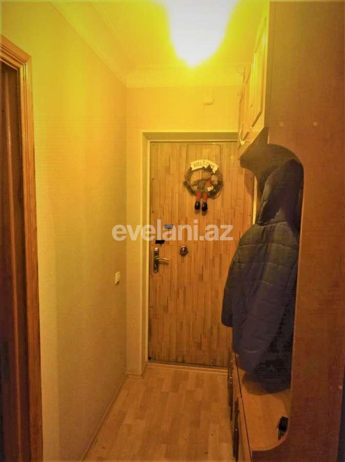 Satılır, köhnə tikili, 3 otaqlı, 60 m², Bakı, Nizami r, 8-ci kilometr q, Qara Qarayev m.