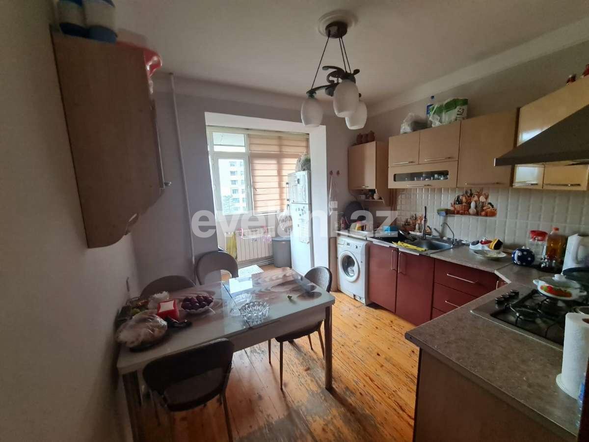 Satılır, köhnə tikili, 3 otaqlı, 65 m², Bakı, Nizami r.