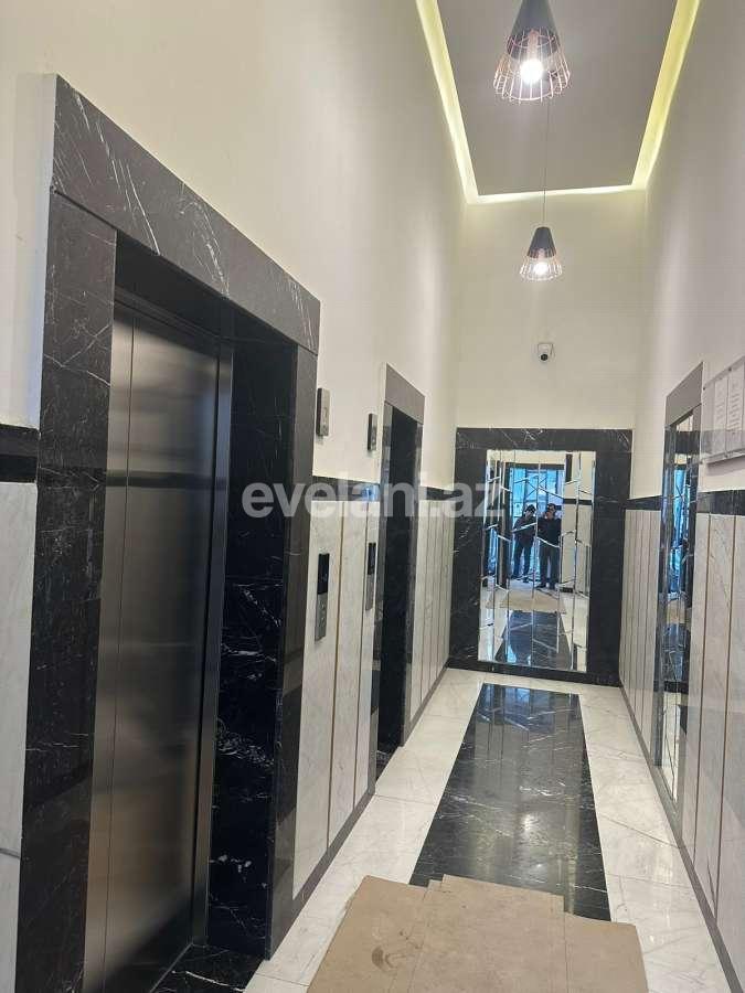 Satılır, yeni tikili, 2 otaqlı, 67 m², Bakı, Nizami r, 8-ci kilometr q, Neftçilər m.