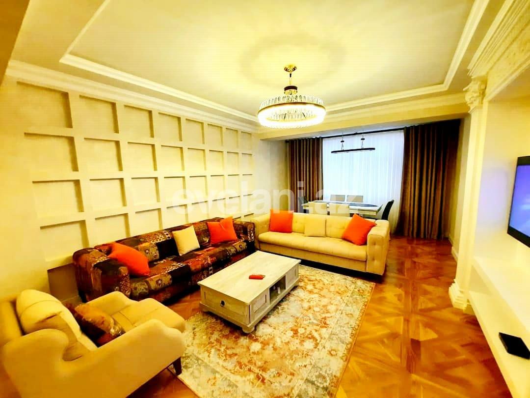 Satılır, yeni tikili, 4 otaqlı, 143 m², Bakı, Nizami r, Qara Qarayev m.