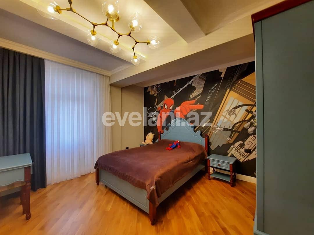 Satılır, yeni tikili, 4 otaqlı, 143 m², Bakı, Nizami r, Qara Qarayev m.