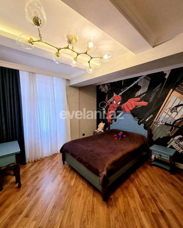 Satılır, yeni tikili, 4 otaqlı, 143 m², Bakı, Nizami r, Qara Qarayev m.