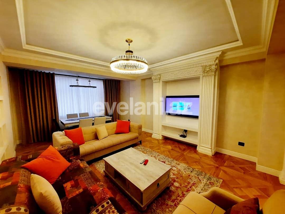 Satılır, yeni tikili, 4 otaqlı, 143 m², Bakı, Nizami r, Qara Qarayev m.