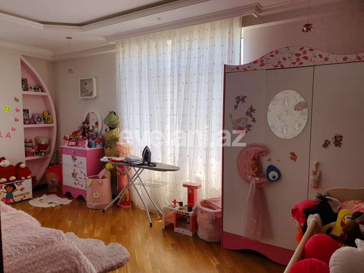 Kirayə verilir, yeni tikili, 3 otaqlı, 142 m², Bakı, Nizami r, Qara Qarayev m.