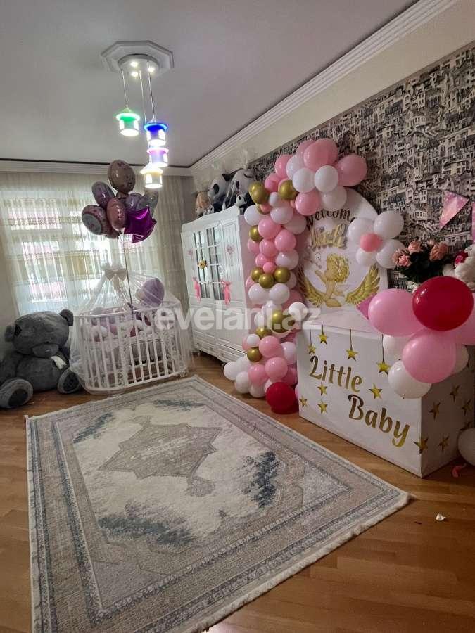 Satılır, yeni tikili, 3 otaqlı, 135 m², Bakı, Nizami r, Neftçilər m.