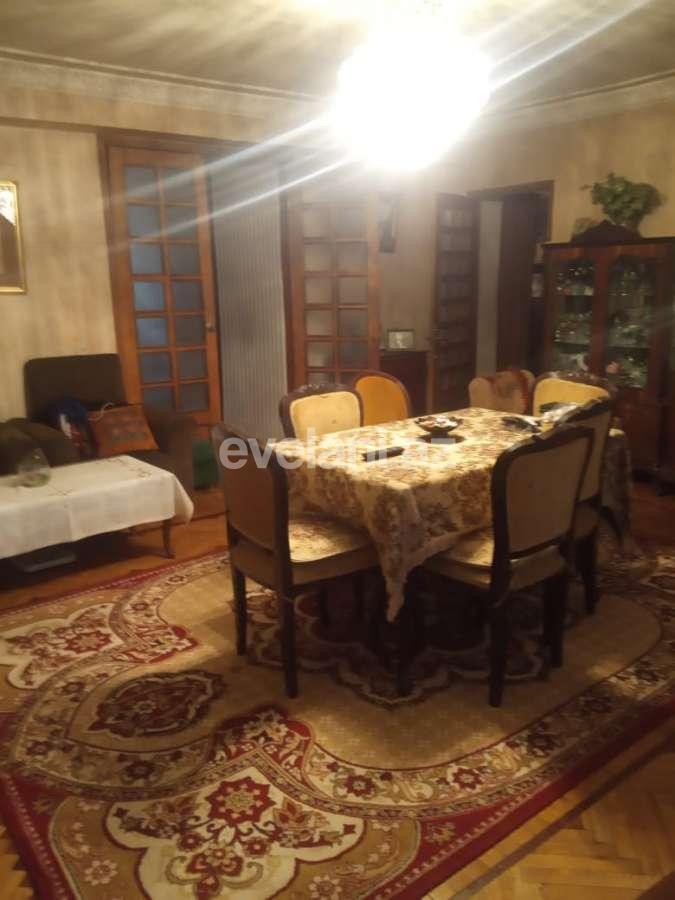 Satılır, köhnə tikili, 4 otaqlı, 100 m², Bakı, Nərimanov r, Gənclik m.