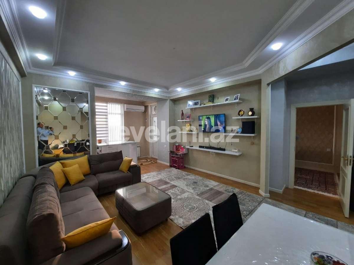 Satılır, yeni tikili, 2 otaqlı, 70 m², Bakı, Nizami r, Qara Qarayev m.