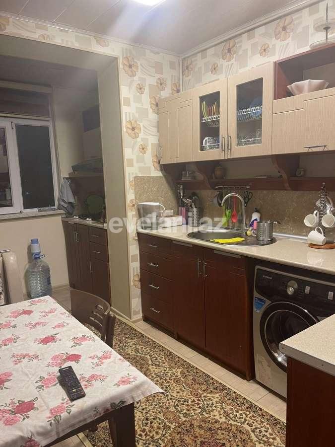 Sale, old building, 5 room, 105 m², Baku, Surakhani r.