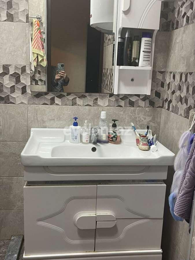 Sale, old building, 5 room, 105 m², Baku, Surakhani r.