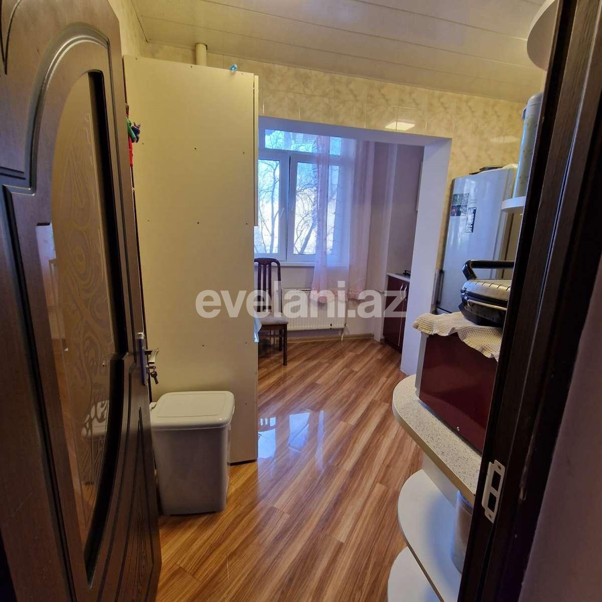 Satılır, köhnə tikili, 4 otaqlı, 90 m², Bakı, Binəqədi r, 6-cı mikrorayon q.