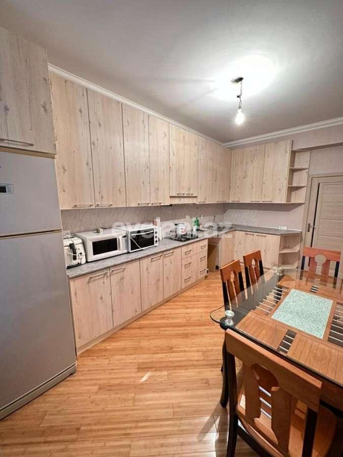 Satılır, yeni tikili, 3 otaqlı, 100 m², Bakı, Səbail r, İçəri Şəhər m.