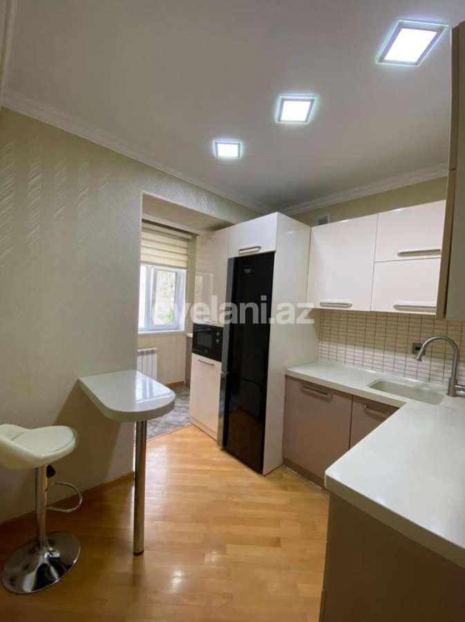 Kirayə verilir, köhnə tikili, 3 otaqlı, 95 m², Bakı, Səbail r, İçəri Şəhər m.