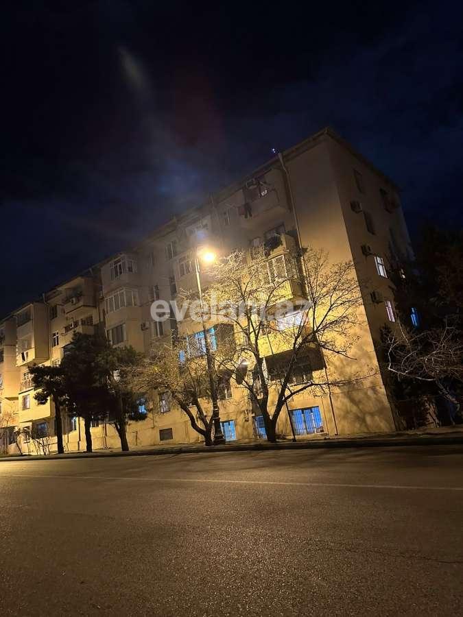 Satılır, köhnə tikili, 3 otaqlı, 70 m², Bakı, Yasamal r, Elmlər Akademiyası m.