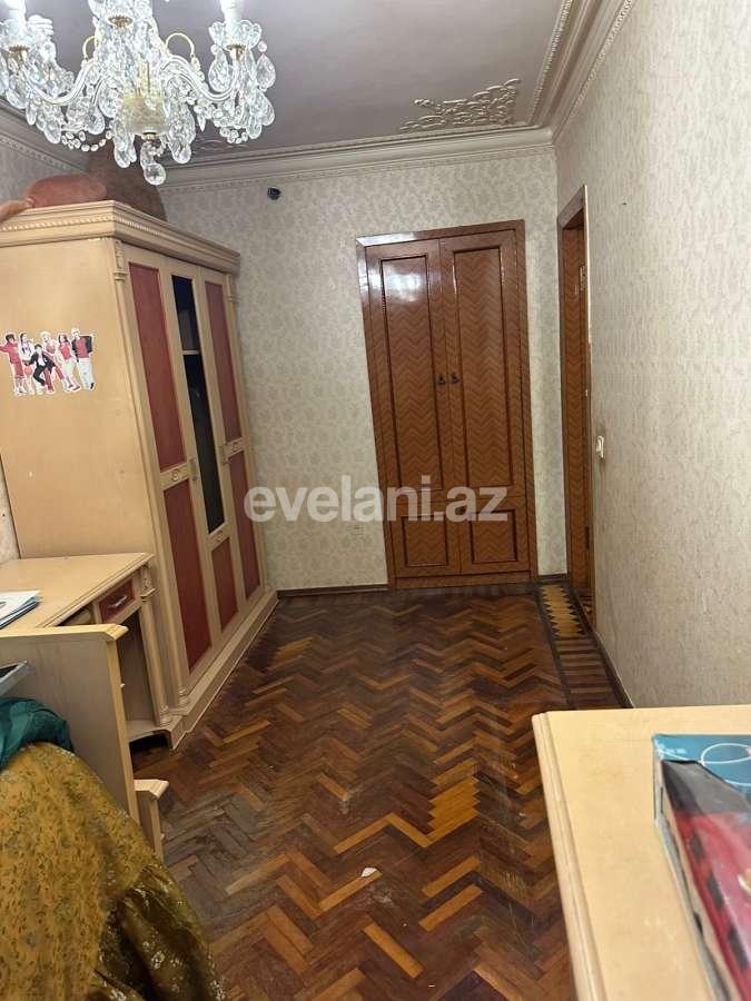 Satılır, köhnə tikili, 3 otaqlı, 70 m², Bakı, Yasamal r, Elmlər Akademiyası m.