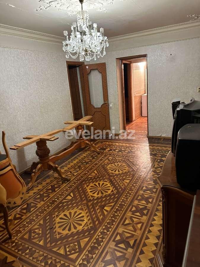Satılır, köhnə tikili, 3 otaqlı, 70 m², Bakı, Yasamal r, Elmlər Akademiyası m.