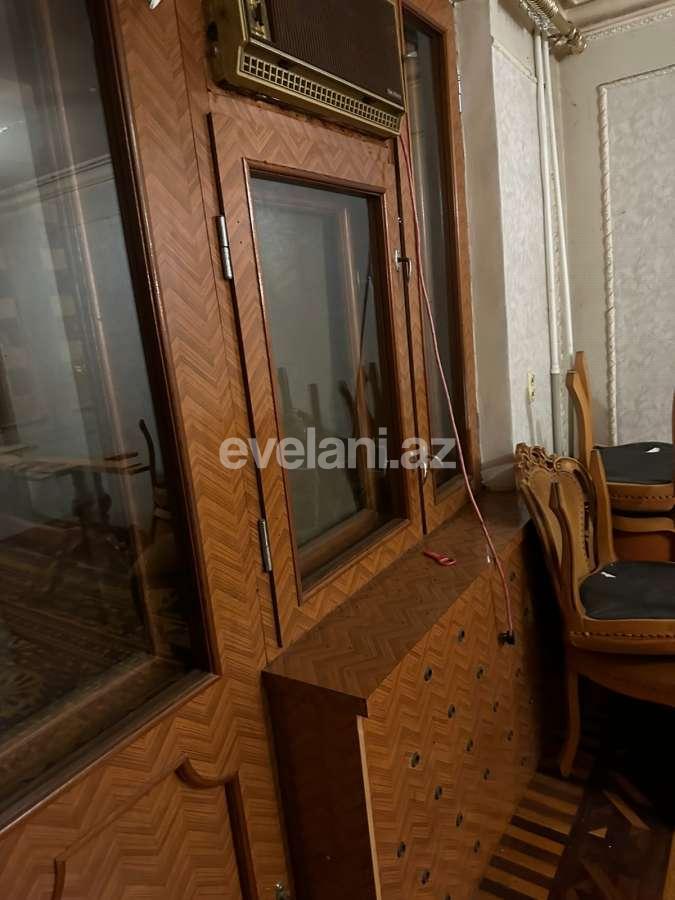 Satılır, köhnə tikili, 3 otaqlı, 70 m², Bakı, Yasamal r, Elmlər Akademiyası m.