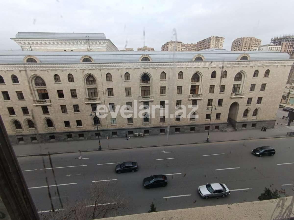 Продаётся, вторичка, 2-комнаты, 62 m²