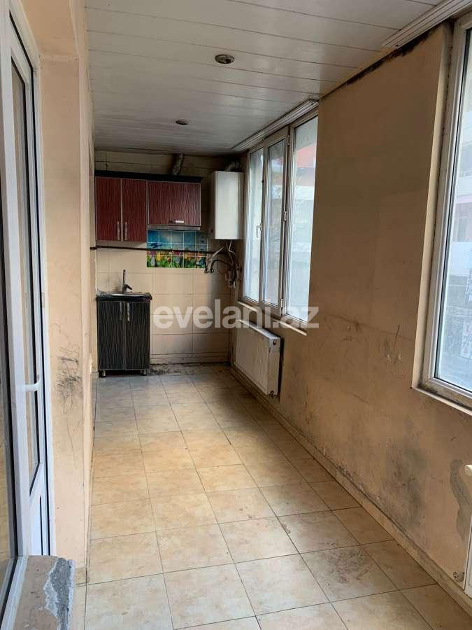 Satılır, köhnə tikili, 4 otaqlı, 110 m², Bakı, Nizami r, Qara Qarayev m.