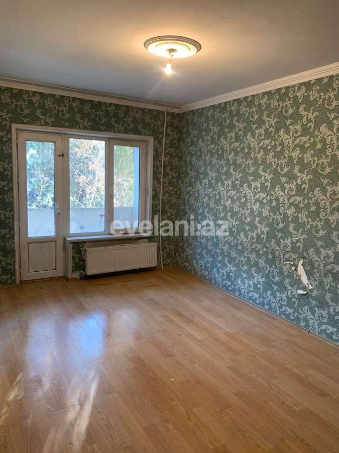 Satılır, köhnə tikili, 4 otaqlı, 110 m², Bakı, Nizami r, Qara Qarayev m.