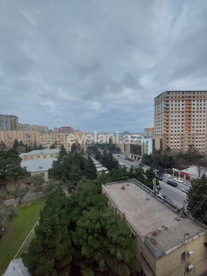 Satılır, köhnə tikili, 3 otaqlı, 85 m², Bakı, Binəqədi r, 9-cu mikrorayon q, Memar Əcəmi m.