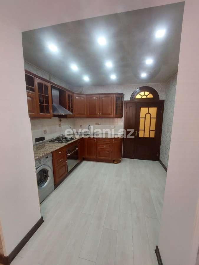 Satılır, köhnə tikili, 3 otaqlı, 85 m², Bakı, Binəqədi r, 9-cu mikrorayon q, Memar Əcəmi m.