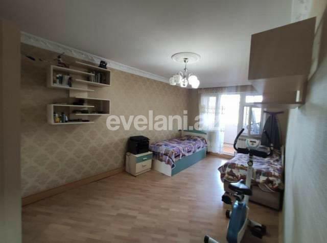Satılır, köhnə tikili, 4 otaqlı, 92 m², Bakı, Nizami r, Neftçilər m.